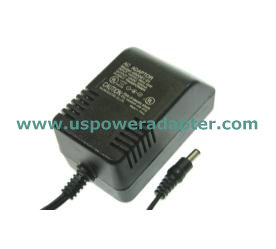New Salom 490081-01 AC Power Supply Charger Adapter