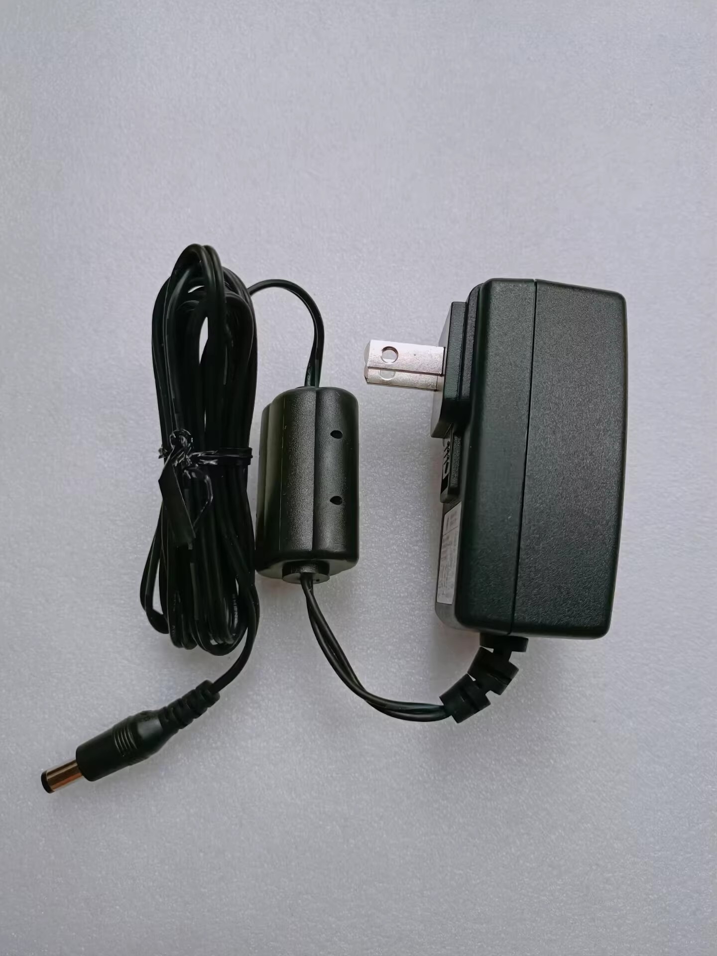 *Brand NEW* 3A-161WP09 ENG 9V 1.7A AC DC ADAPTHE POWER Supply
