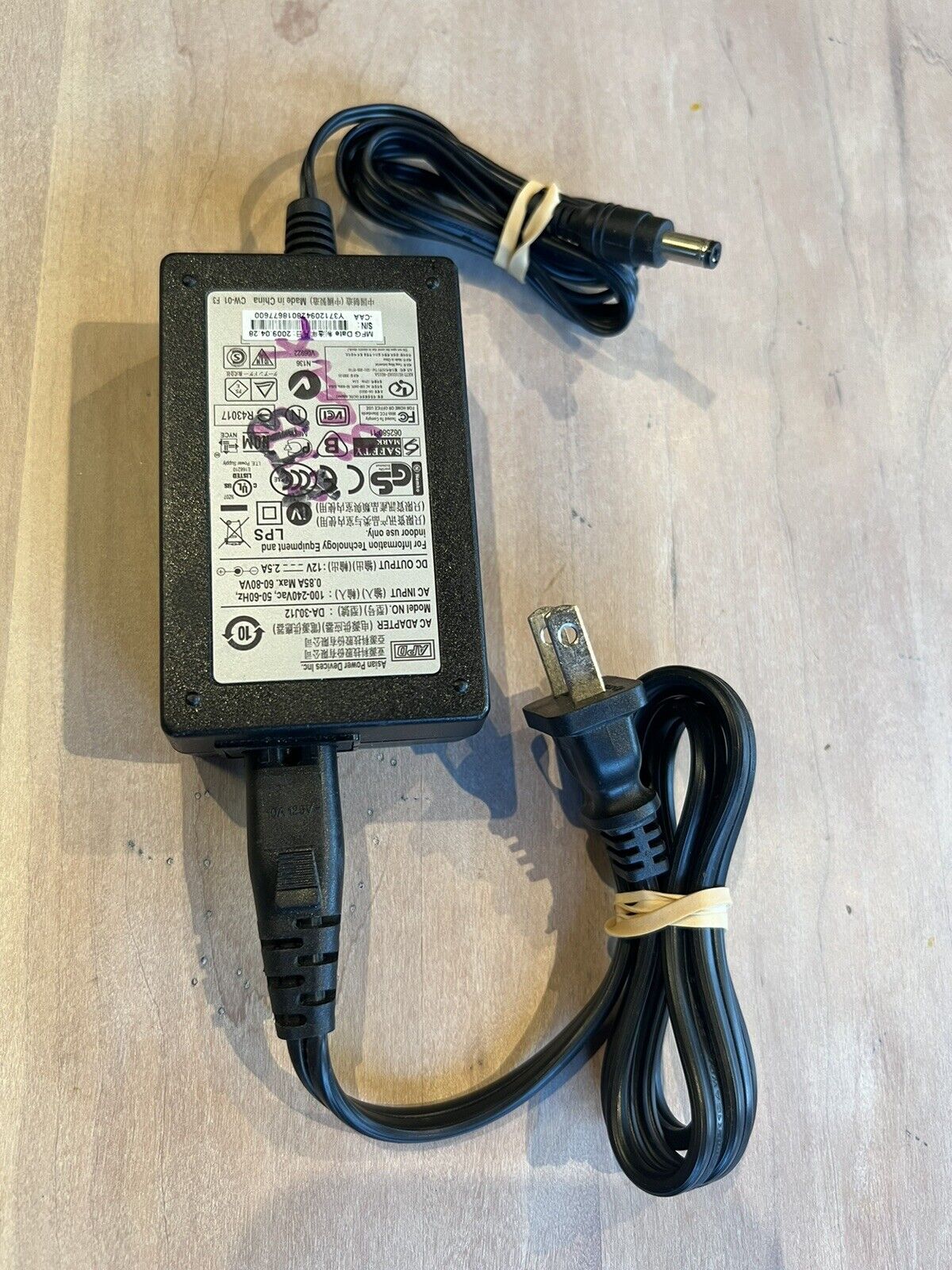 *Brand NEW*Genuine APD DA-30J12 12V 2.5A 30W AC Adapter WA-30B12 Power Supply