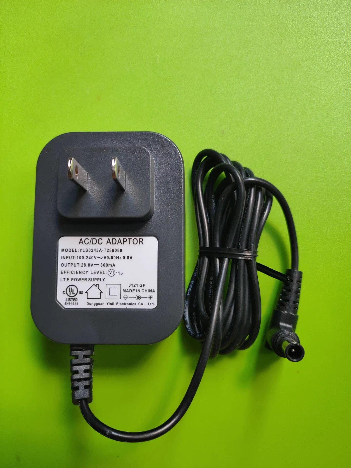 *Brand NEW* Shark 28.8V 800MA AC DC ADAPTHE YLS0243A-T288080 POWER Supply