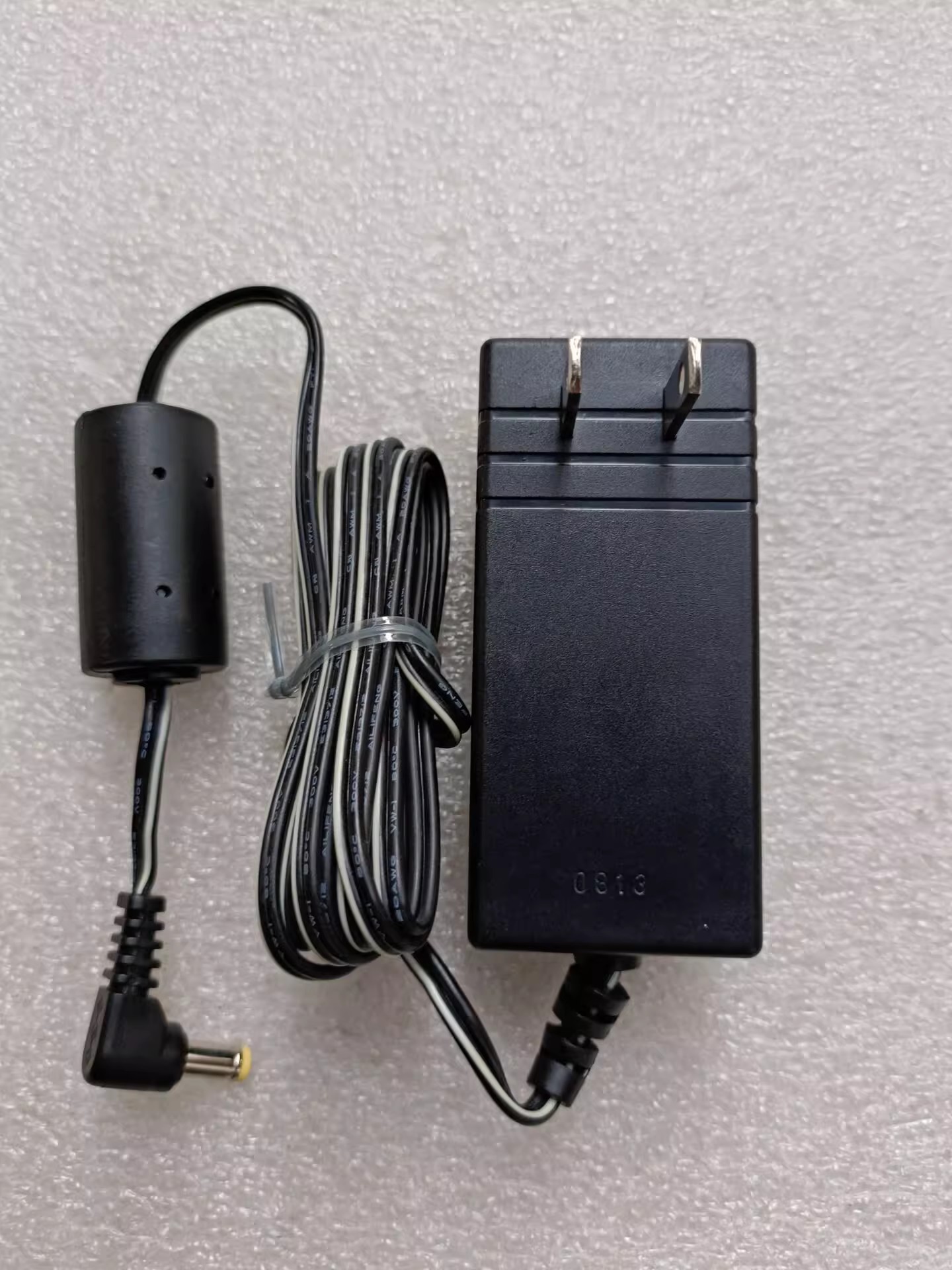 *Brand NEW* CASIO AD-E95100LW 95100B 9.5V 1A AC ADAPTER POWER Supply - Click Image to Close